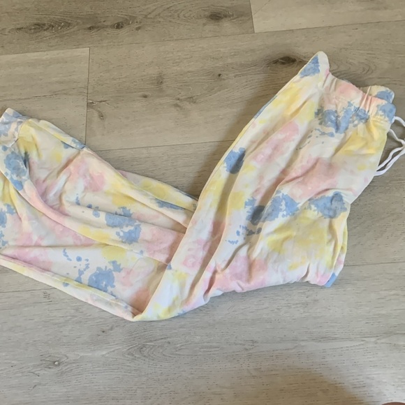 Kikit Vibrant Yellow and Pink Fitted Buttoned Tank Top And Pants Pajamas - Picture 9 of 11